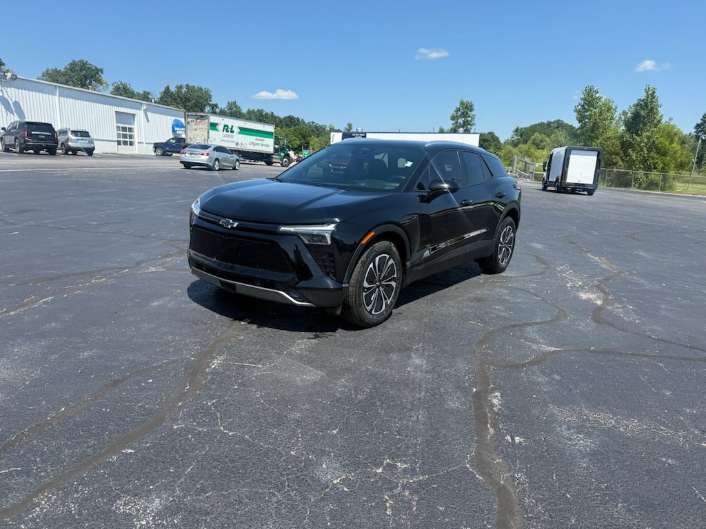 Used 2024 Chevrolet Blazer EV LT with VIN 3GNKDBRJ4RS199331 for sale in Fort Wayne, IN