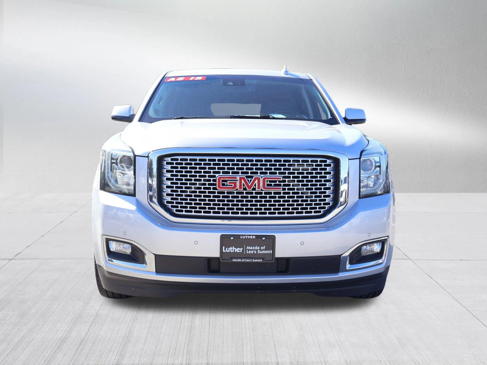 Used 2016 GMC Yukon XL Denali with VIN 1GKS2HKJ1GR100061 for sale in Kansas City