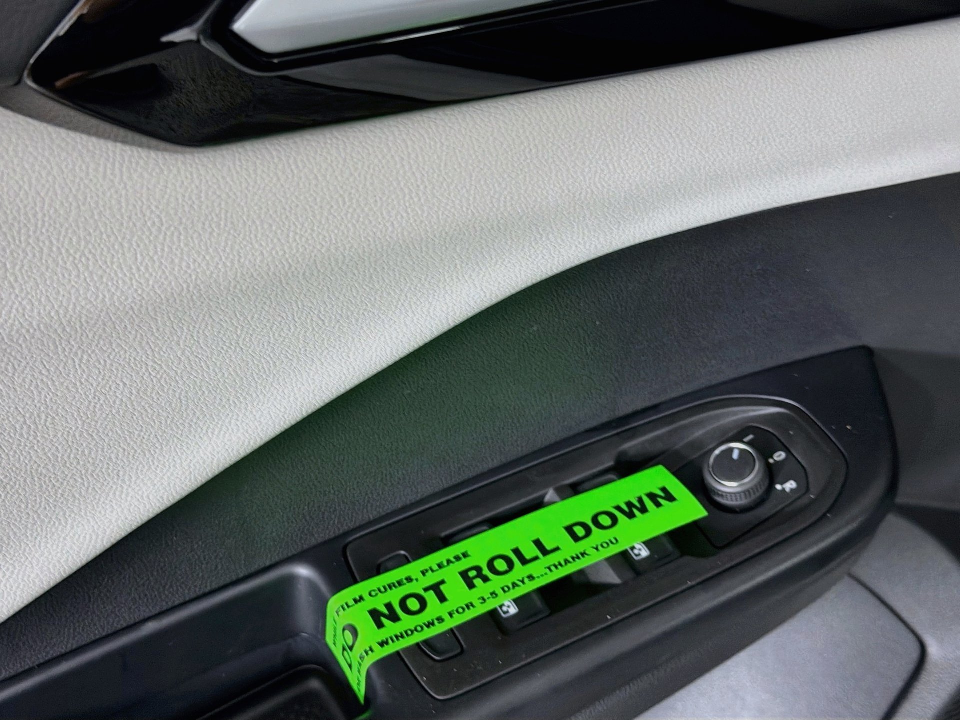 New 2027 White Volkswagen 1.5T S image 16