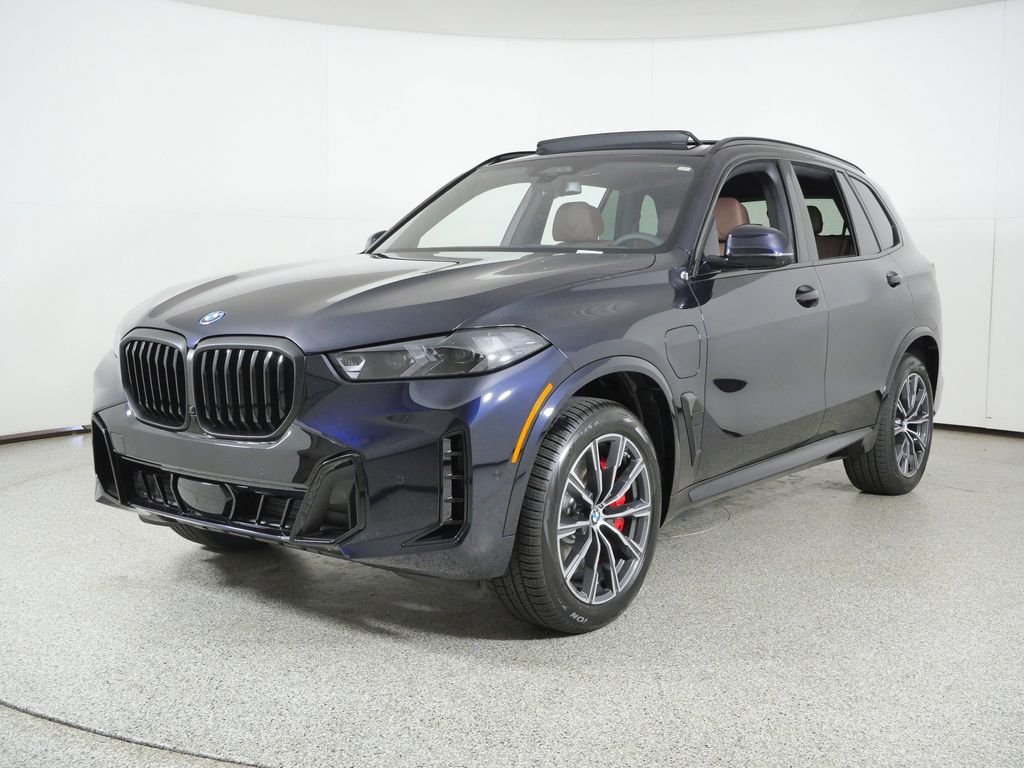2026 BMW X5 xDrive50e's photo