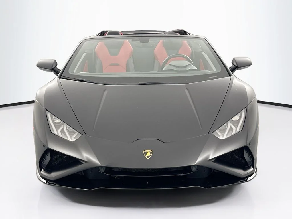 Used 2021 Black Lamborghini  image 2