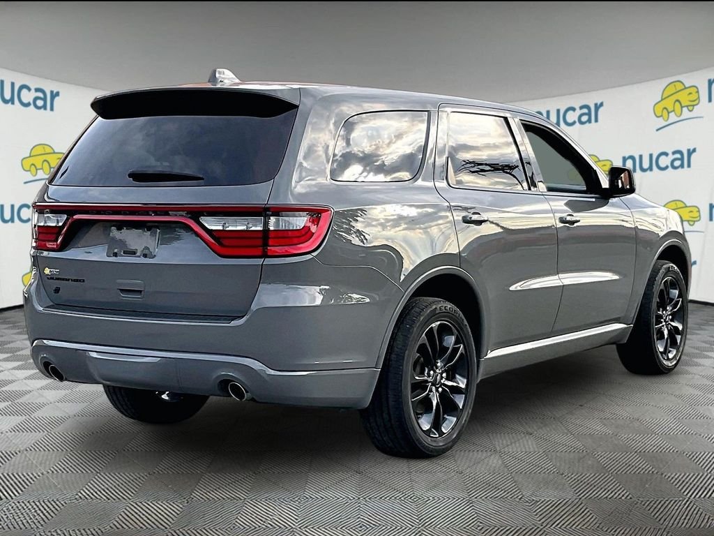 Used 2022 Gray Dodge SXT image 6