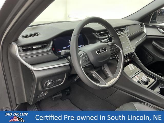 Used 2025 Baltic Gray Metallic Clearcoat Jeep Altitude image 13