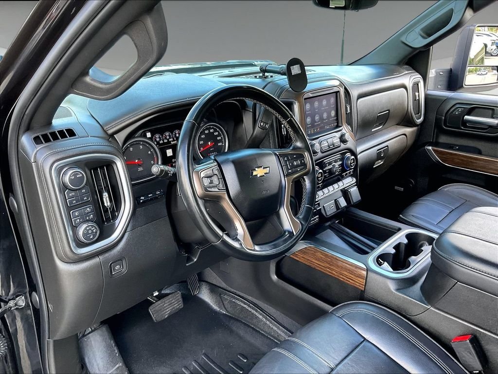 Used 2023 Black Chevrolet High Country image 8