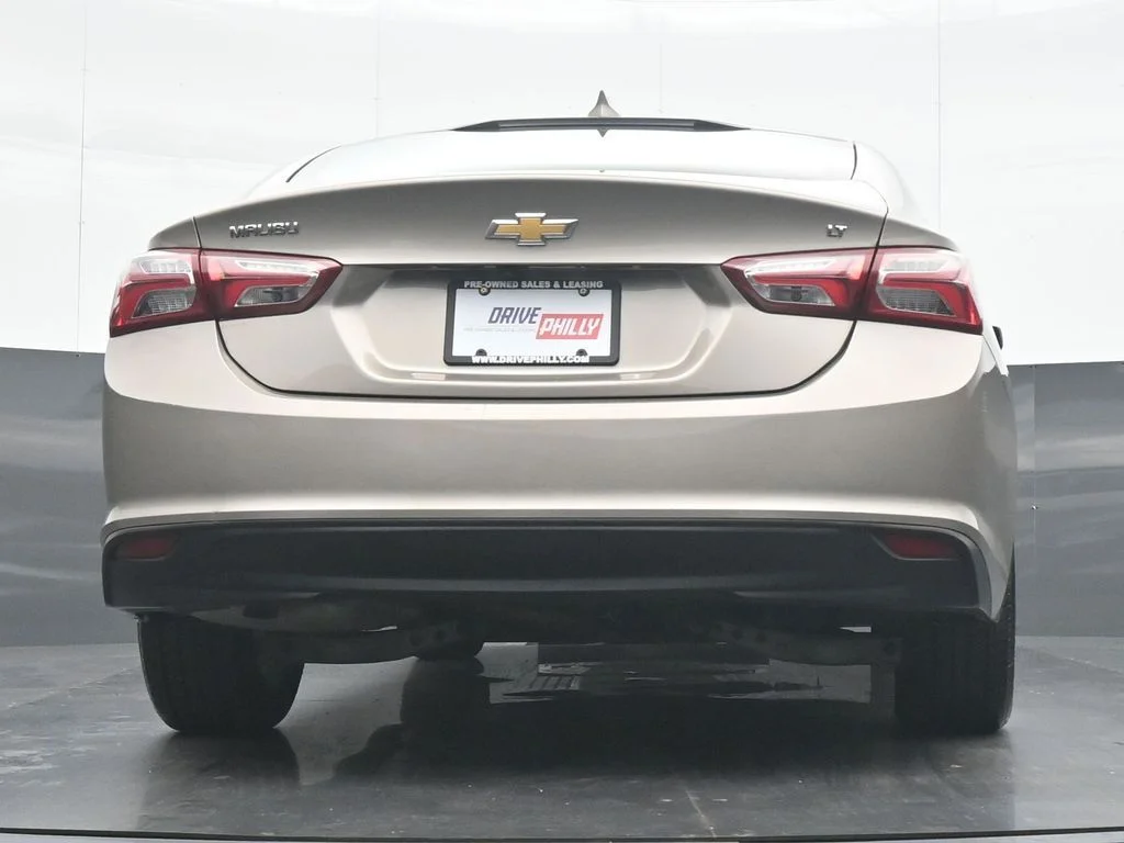 Used 2022 Gray Chevrolet LT image 29