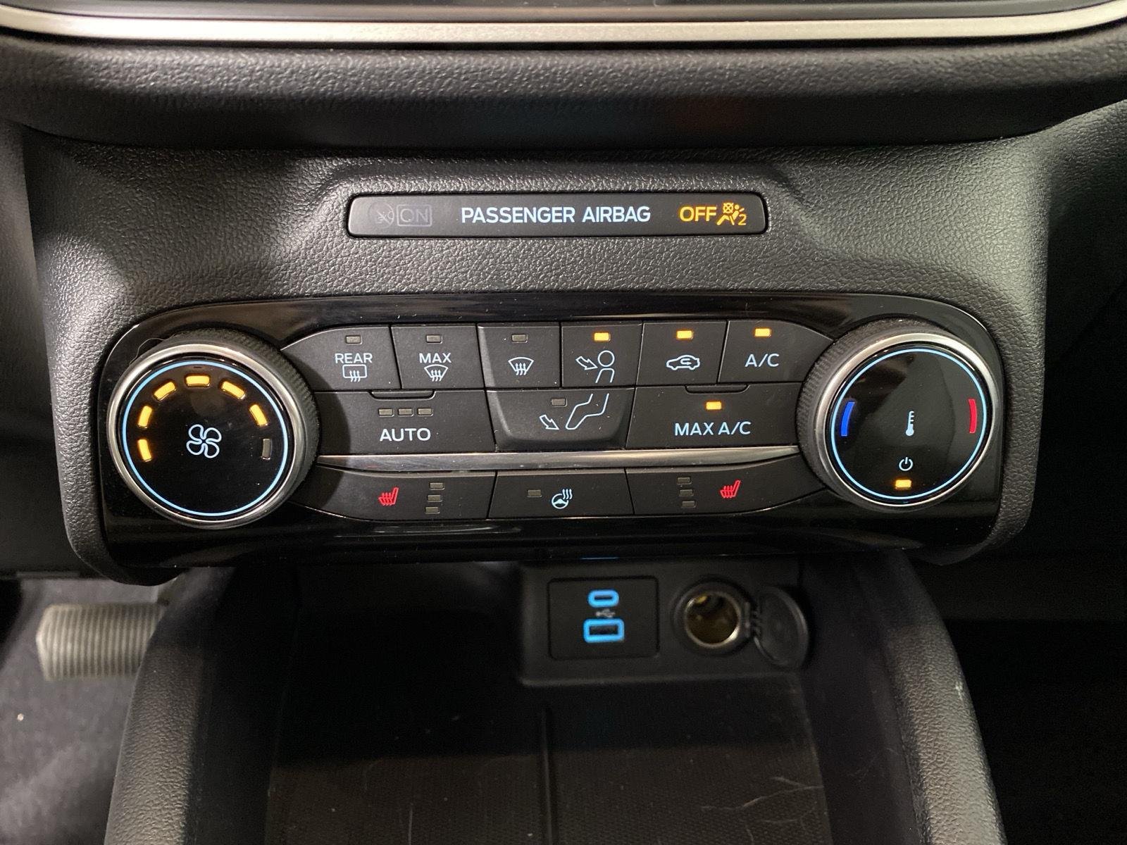 Used 2022 Iced Blue Silver Ford SE image 20