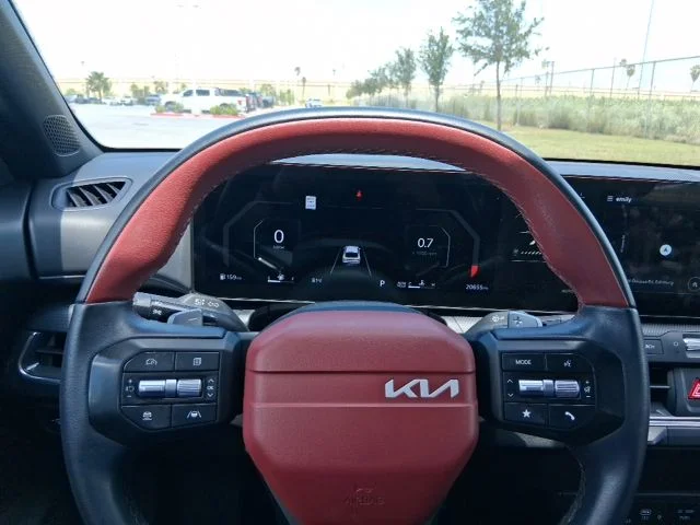Used 2025 Gray Kia GT-Line image 8