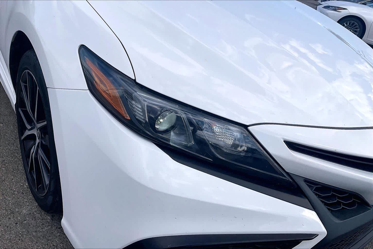 Used 2023 Ice Cap Toyota SE image 26
