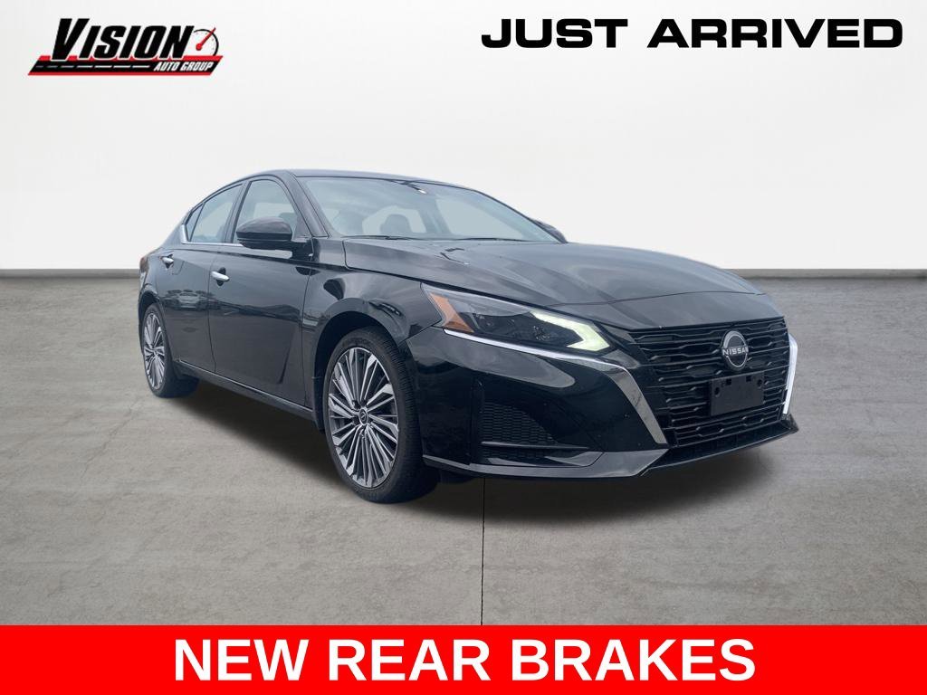 Used 2024 Black Nissan 2.5 SL image 4