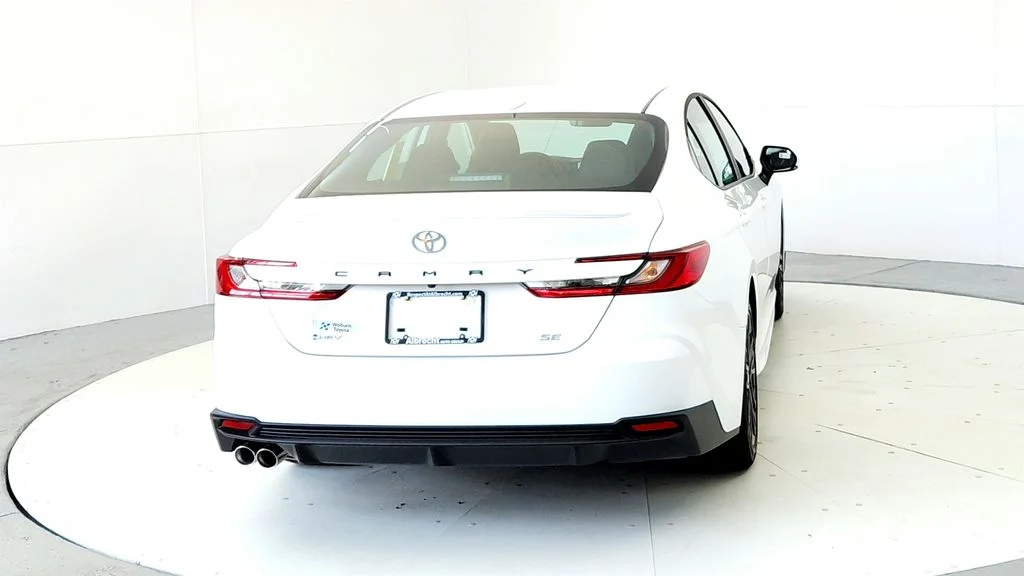 New 2026 Ice Cap Toyota SE image 5