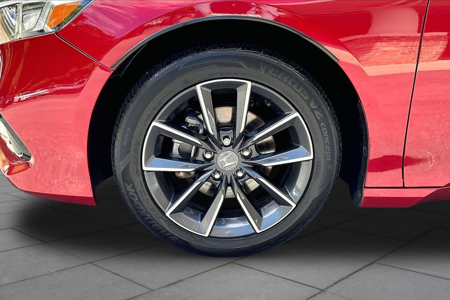 Used 2021 Radiant Red Metallic Honda EX-L image 11