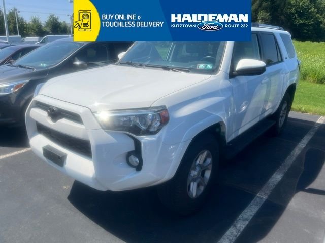 Used 2020 Super White Toyota SR5 image 1