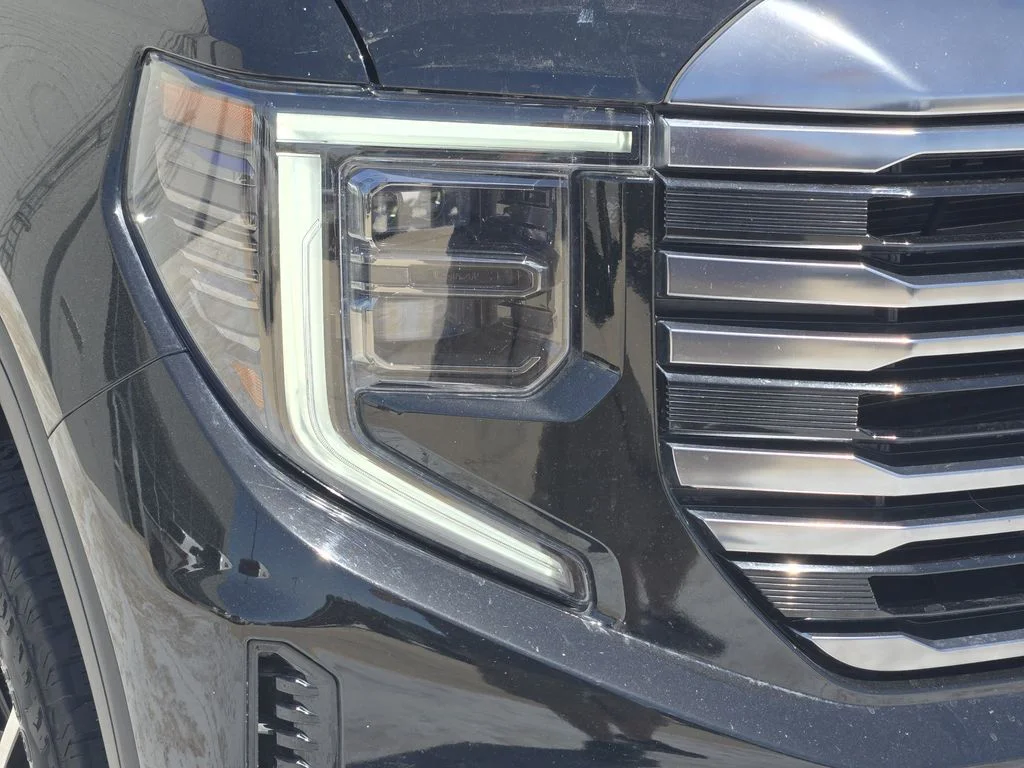 Used 2024 Onyx Black GMC AT4 image 10