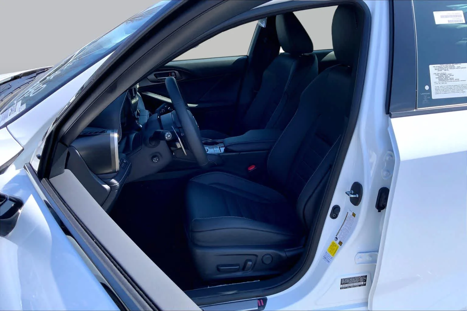 New 2026 Ultra White Lexus F SPORT AWD image 9