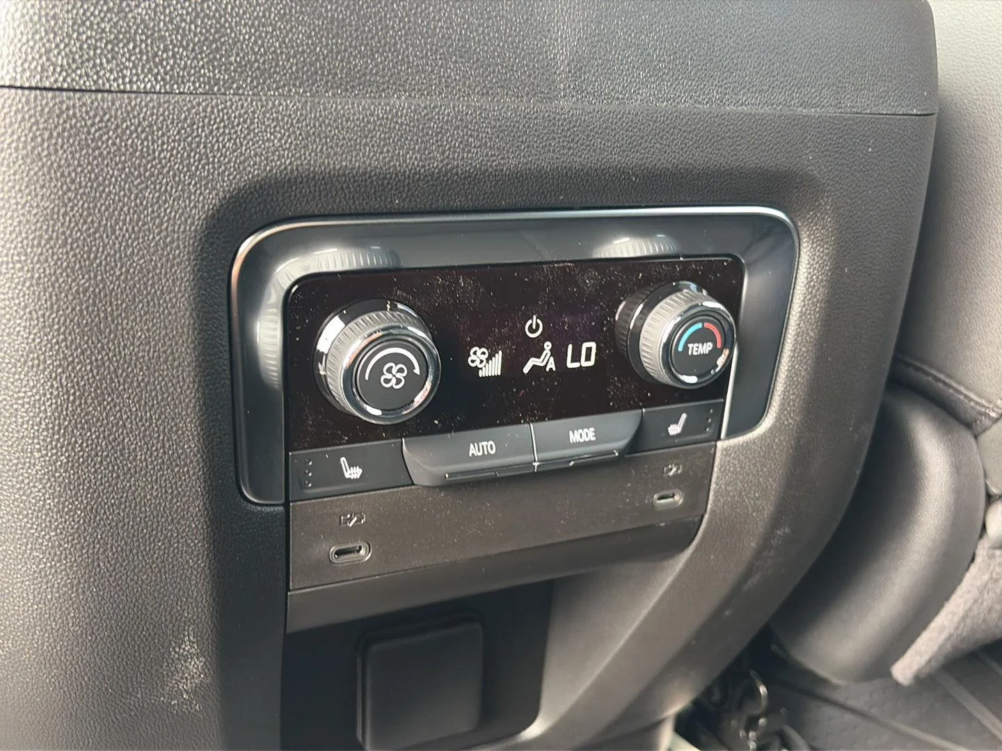 2026 Chevrolet Tahoe Premier - Photo 16