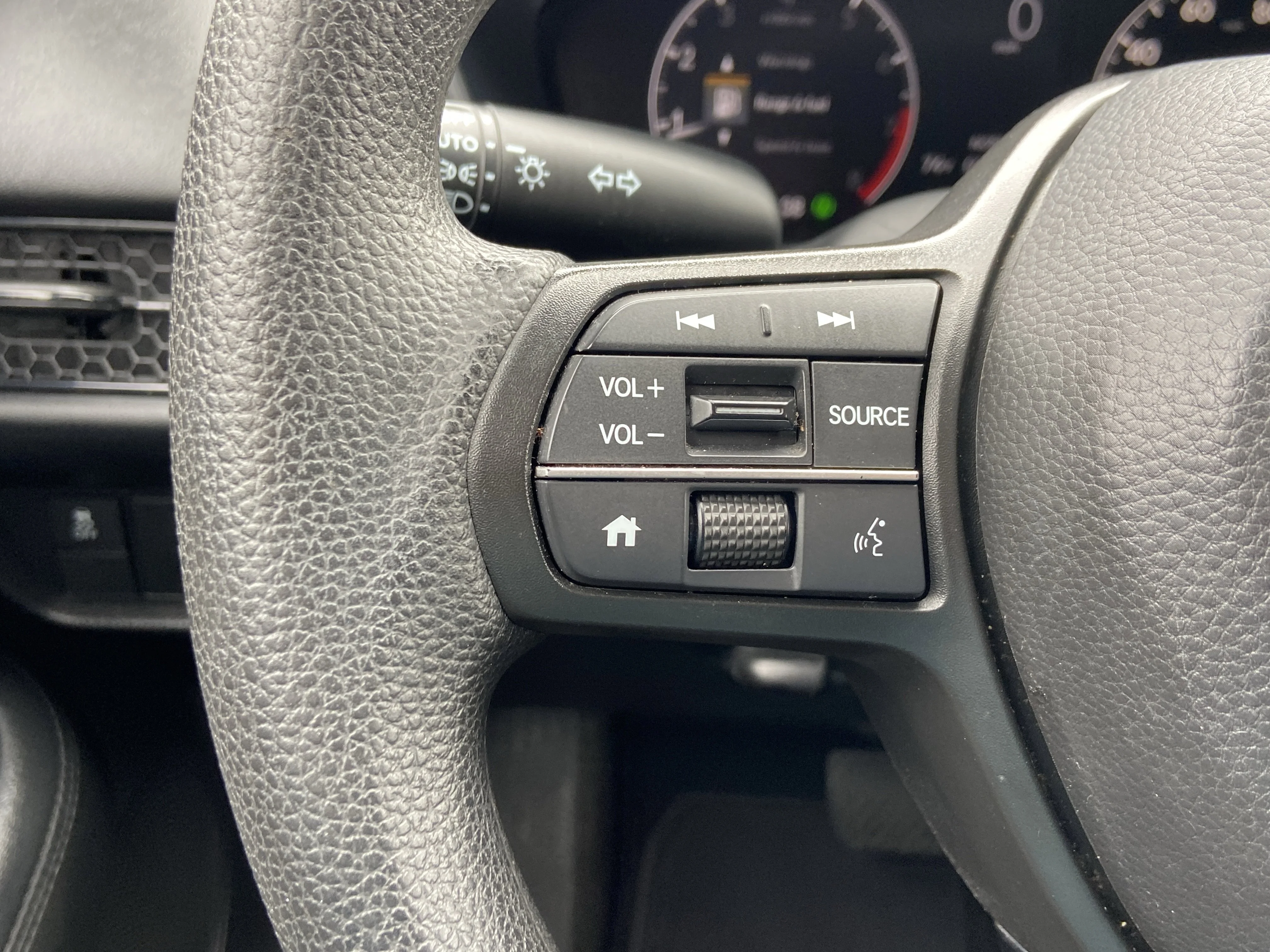 2025 Honda HR-V LX - Photo 16