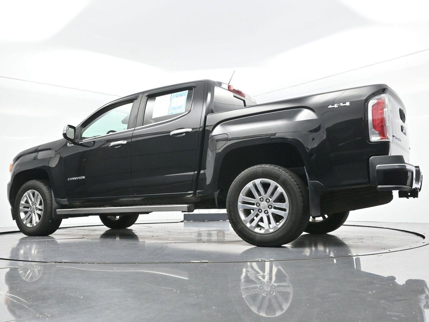 Used 2019 Onyx Black GMC 4WD SLT image 52