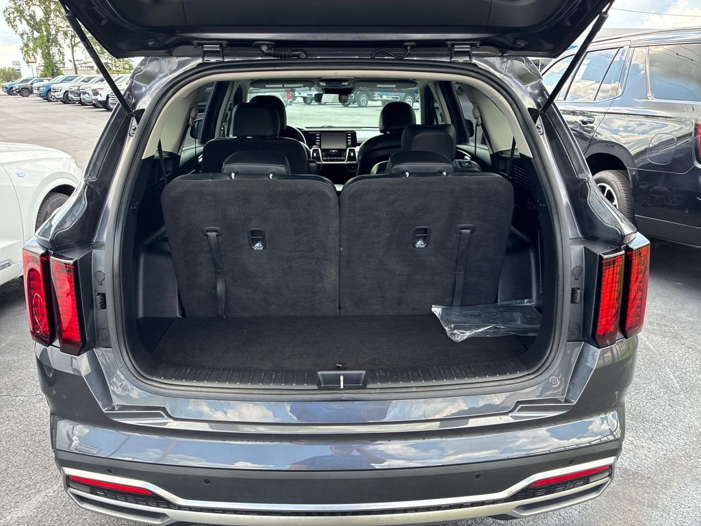 Used 2021 Gray Kia S image 20