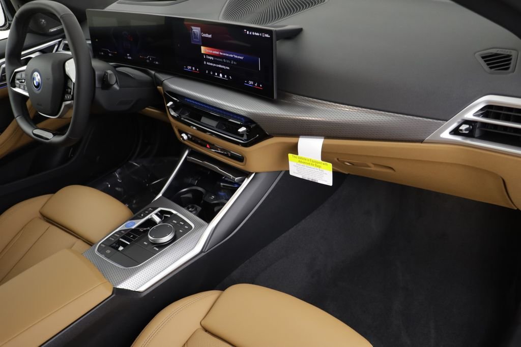 New 2026 Black Sapphire Metallic BMW xDrive40 image 22