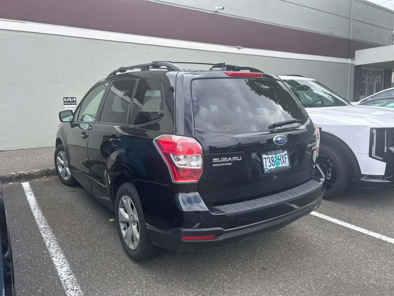Used 2016 Crystal Black Silica Subaru 2.5i Premium image 4