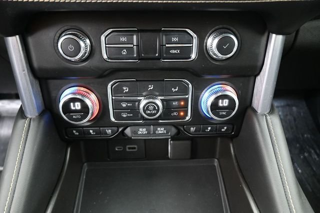 Used 2021 Beige GMC SLT image 9