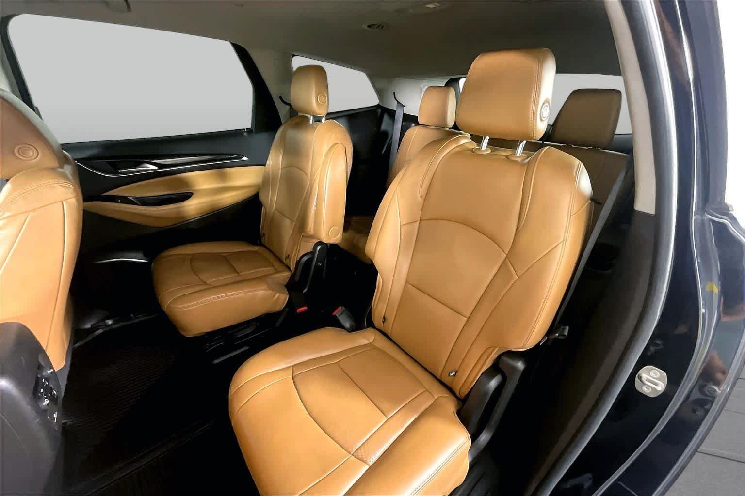 Used 2018 Ebony Twilight Metallic Buick Premium image 18
