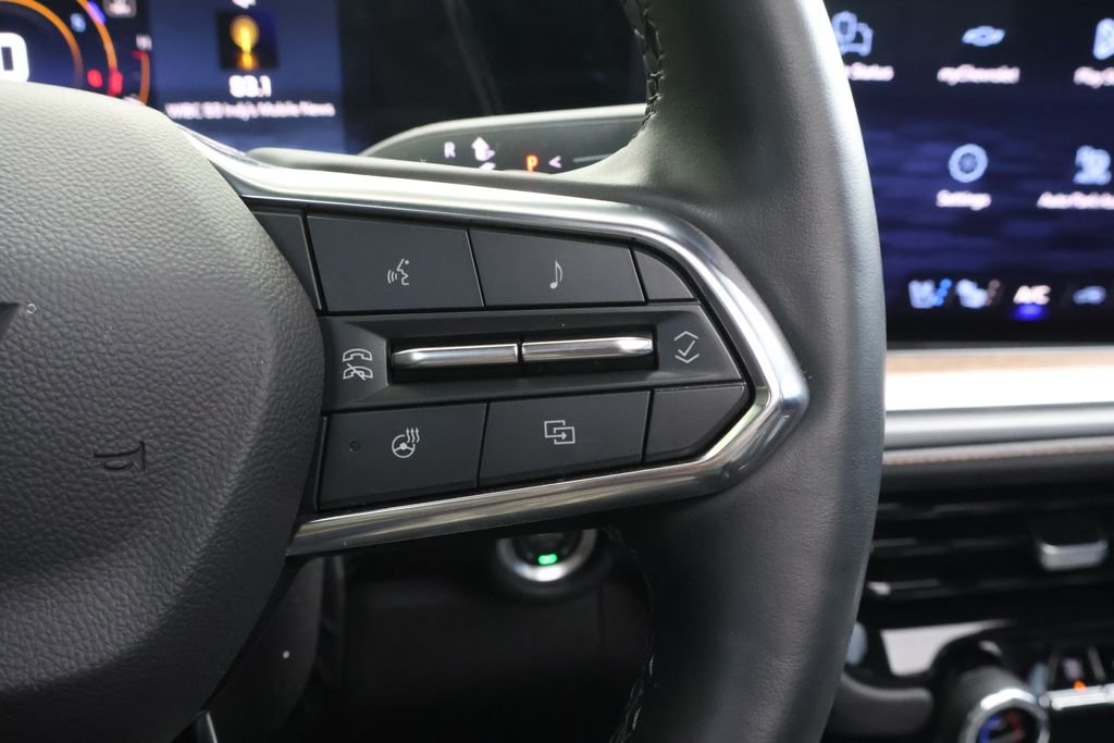 Used 2025 Black Chevrolet High Country image 33