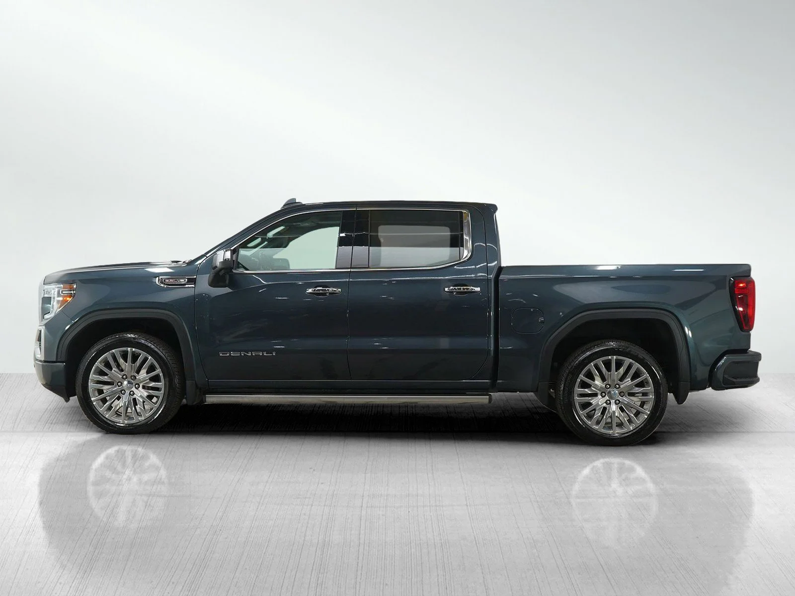 Used 2019 GMC Sierra 1500 Denali Denali with VIN 1GTU9FEL3KZ264244 for sale in Roseville, Minnesota