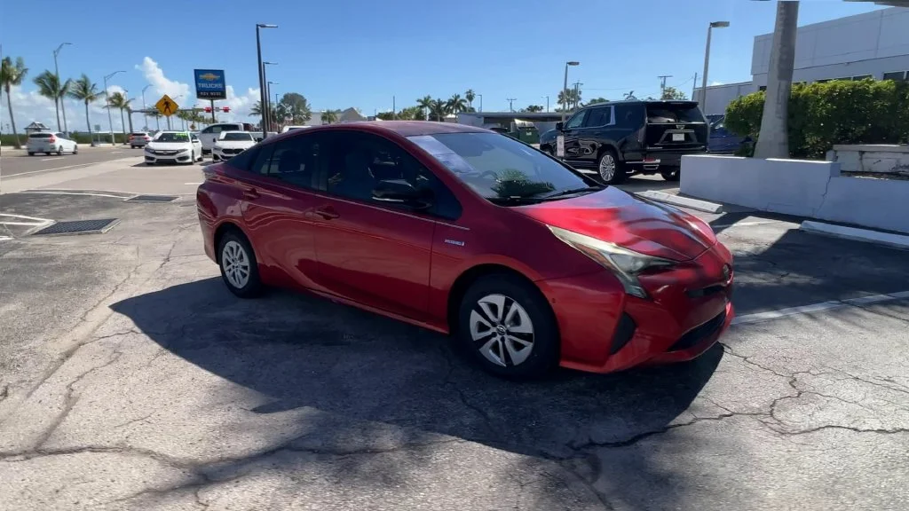 Used 2017 Red Toyota Four image 3