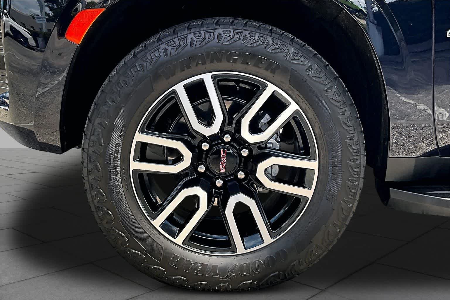 Used 2024 Midnight Blue Metallic GMC AT4 image 11