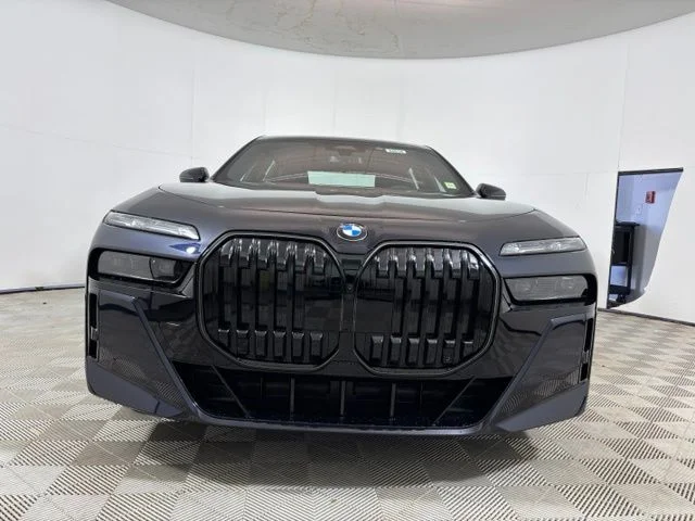 New 2026 Black BMW 760i xDrive image 2