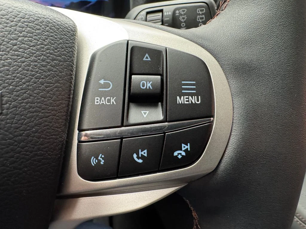 New 2026 Vapor Blue Metallic Ford Active image 16