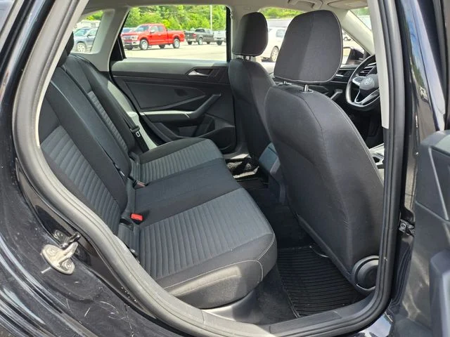 Used 2024 Black Volkswagen 1.5T S image 19