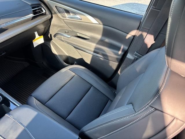 New 2027 Mosaic Black Metallic Chevrolet LT image 10