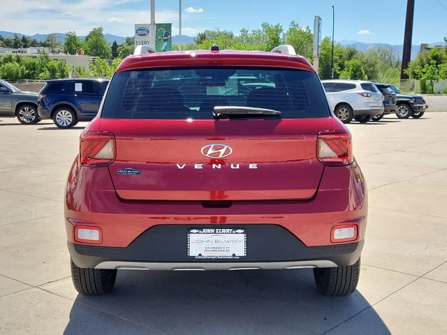 Used 2024 Red Hyundai SEL image 6