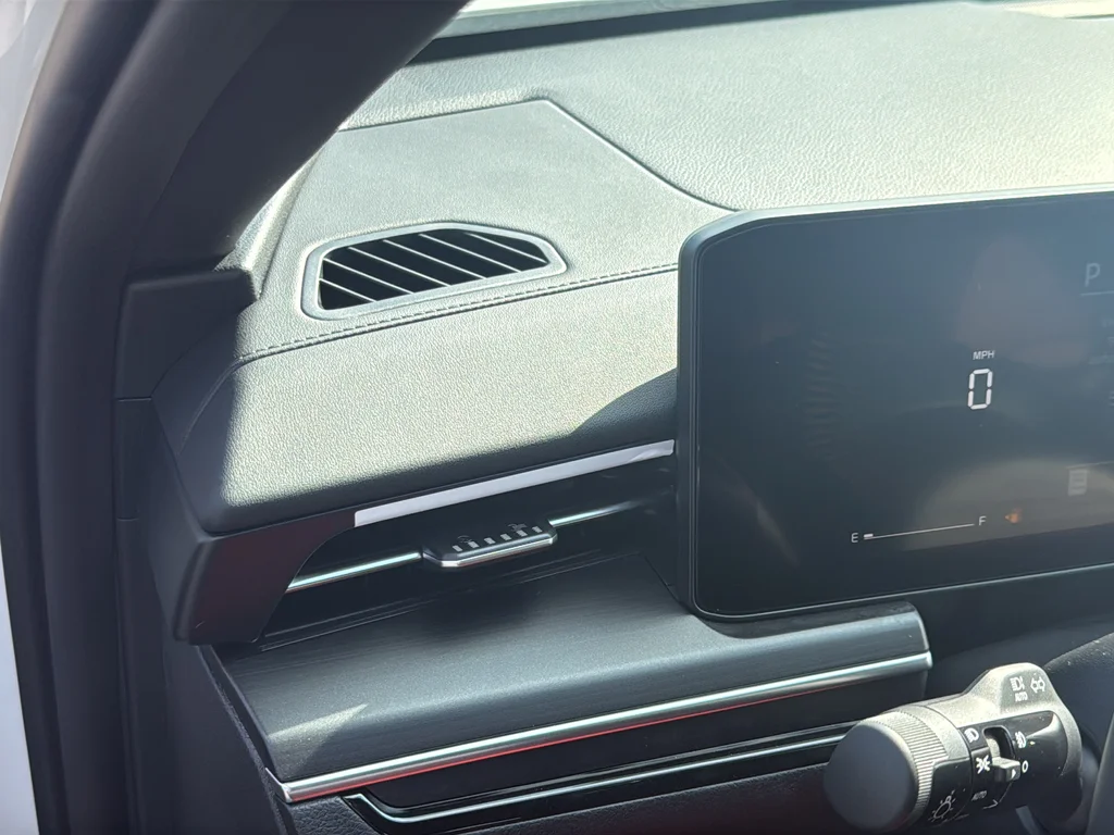 New 2026 Snow White Pearl Kia GT-Line image 32