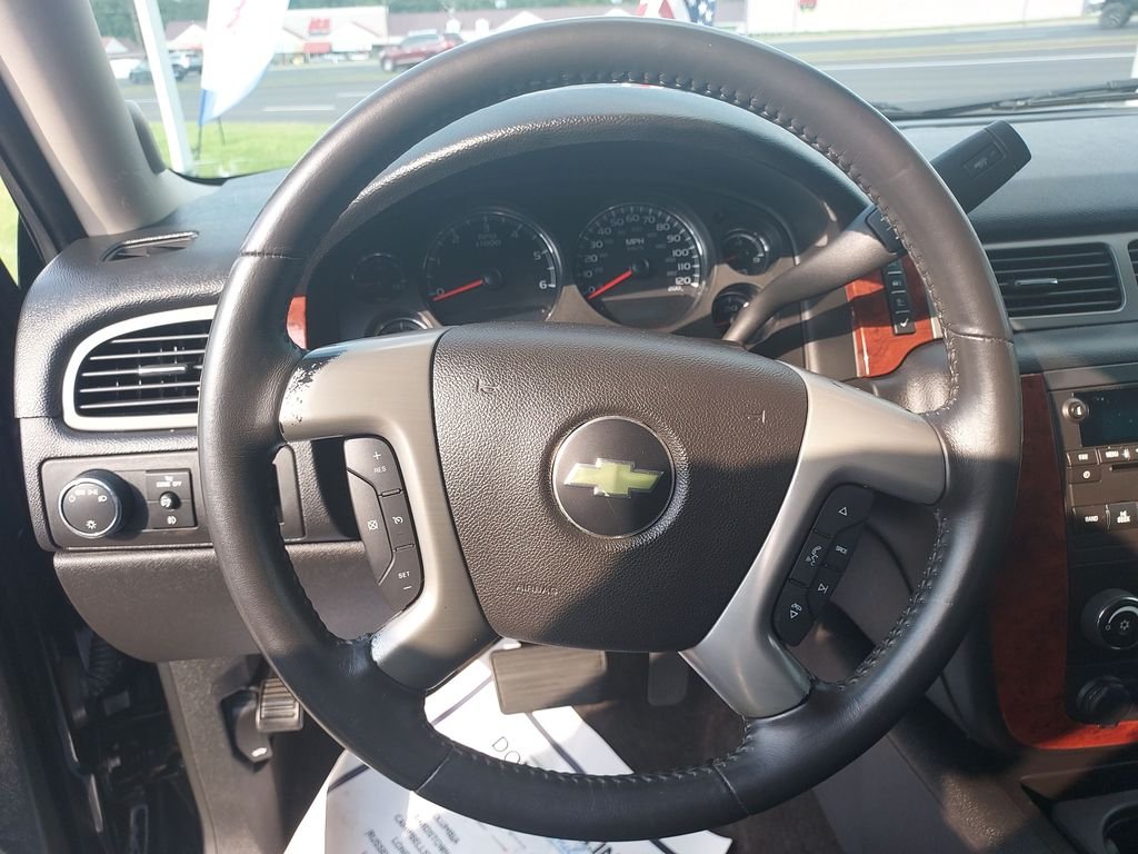 Used 2013 Black Chevrolet LS image 17