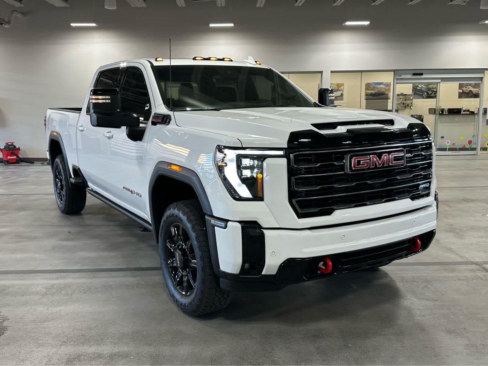 2025 GMC Sierra 3500HD AT4 - Photo 10