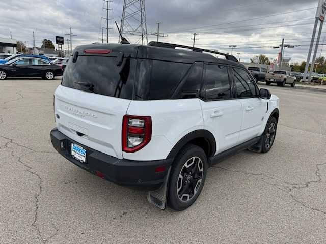 2021 Ford Bronco Sport Outer Banks photo 2