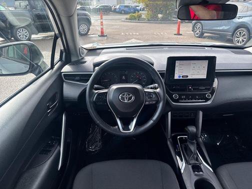 Used 2023 Silver Toyota LE image 12