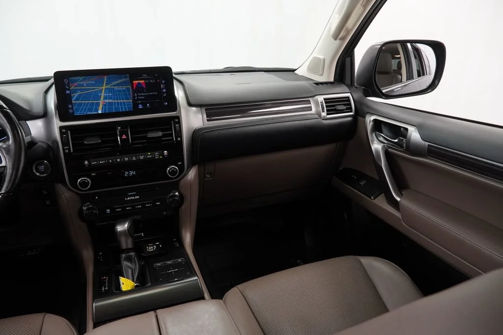 Used 2022 Blue Lexus Premium image 17