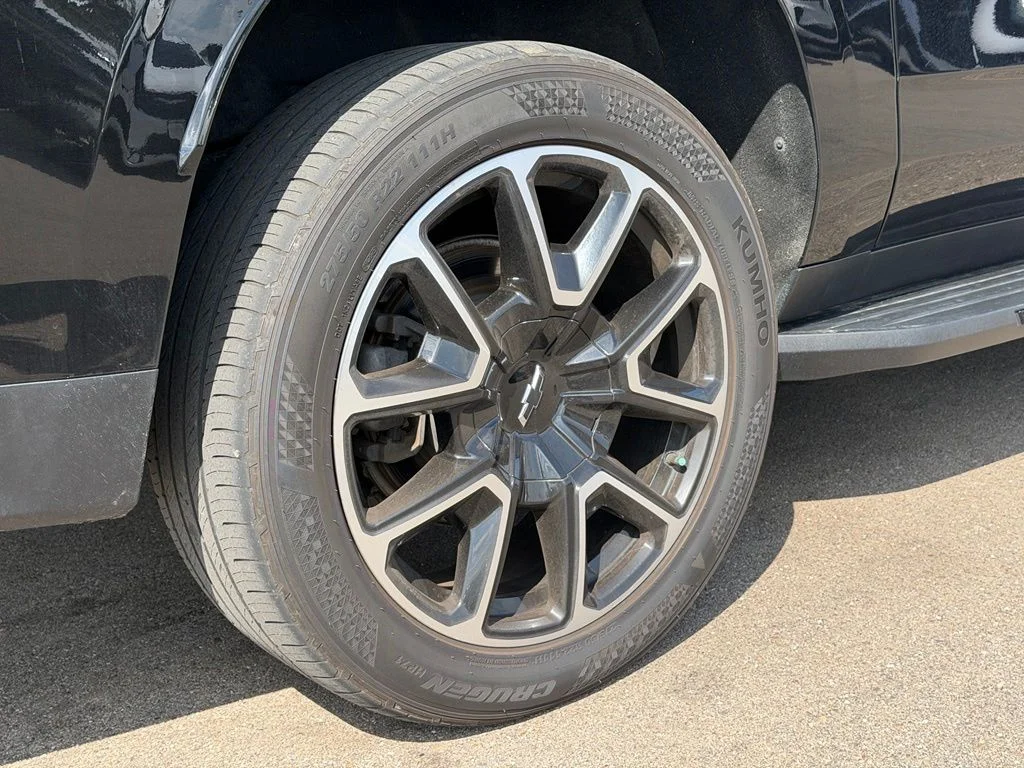 Used 2022 Black Chevrolet RST image 18