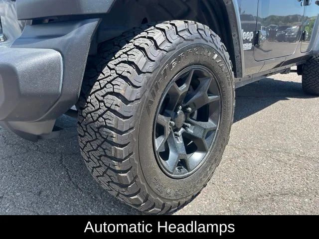 Used 2018 Gray Jeep Unlimited Sport S image 11