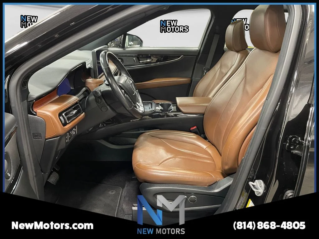 Used 2022 Black Metallic Lincoln Reserve image 9