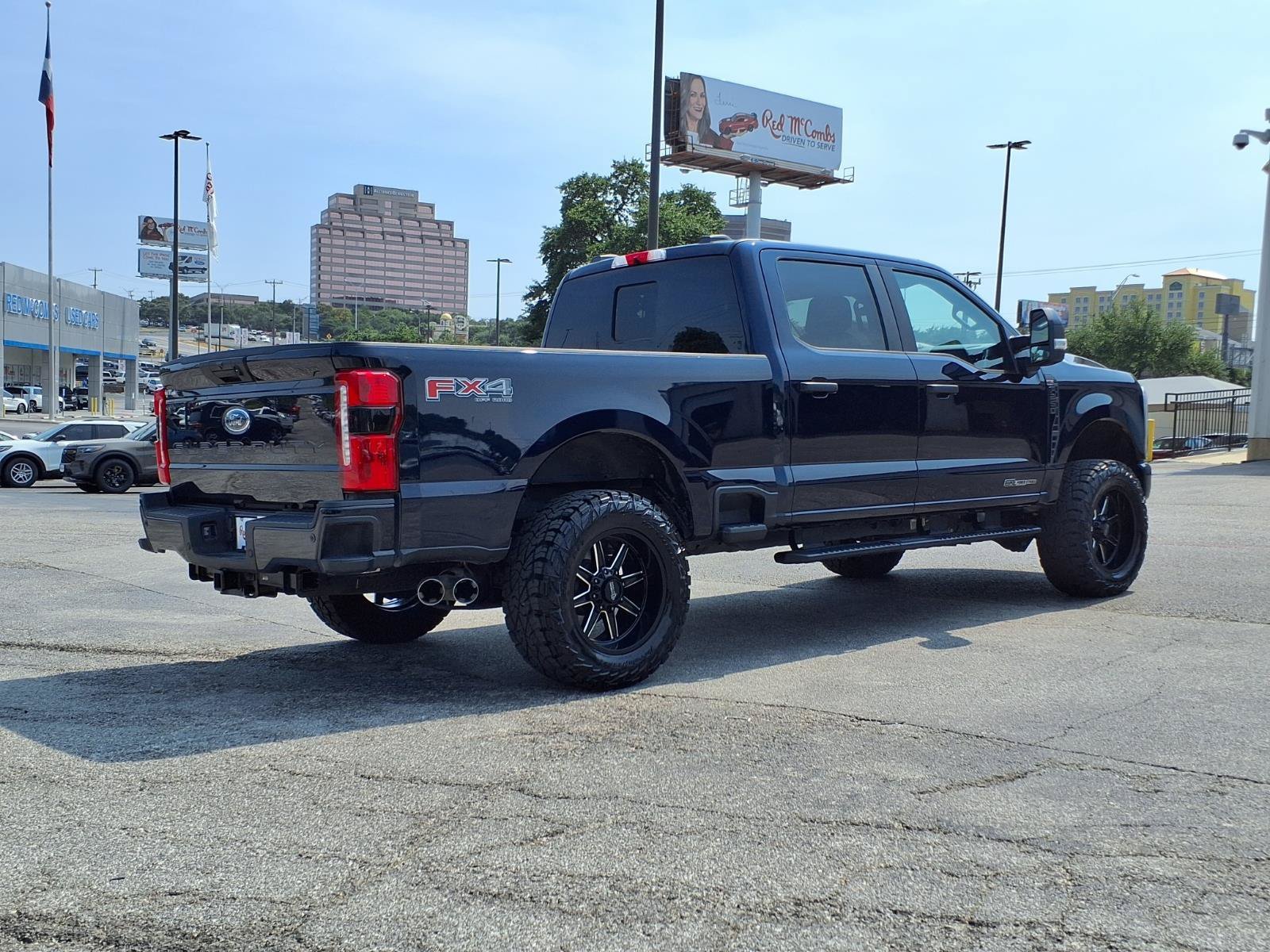Used 2025 Blue Ford XL image 5