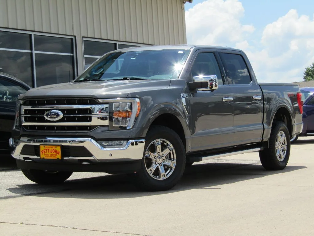Used 2021 Gray Ford Lariat image 12