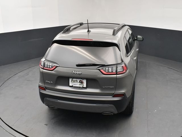 Used 2022 Gray Jeep Limited image 17