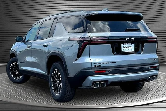 2026 Chevrolet Traverse Z71 - Photo 3