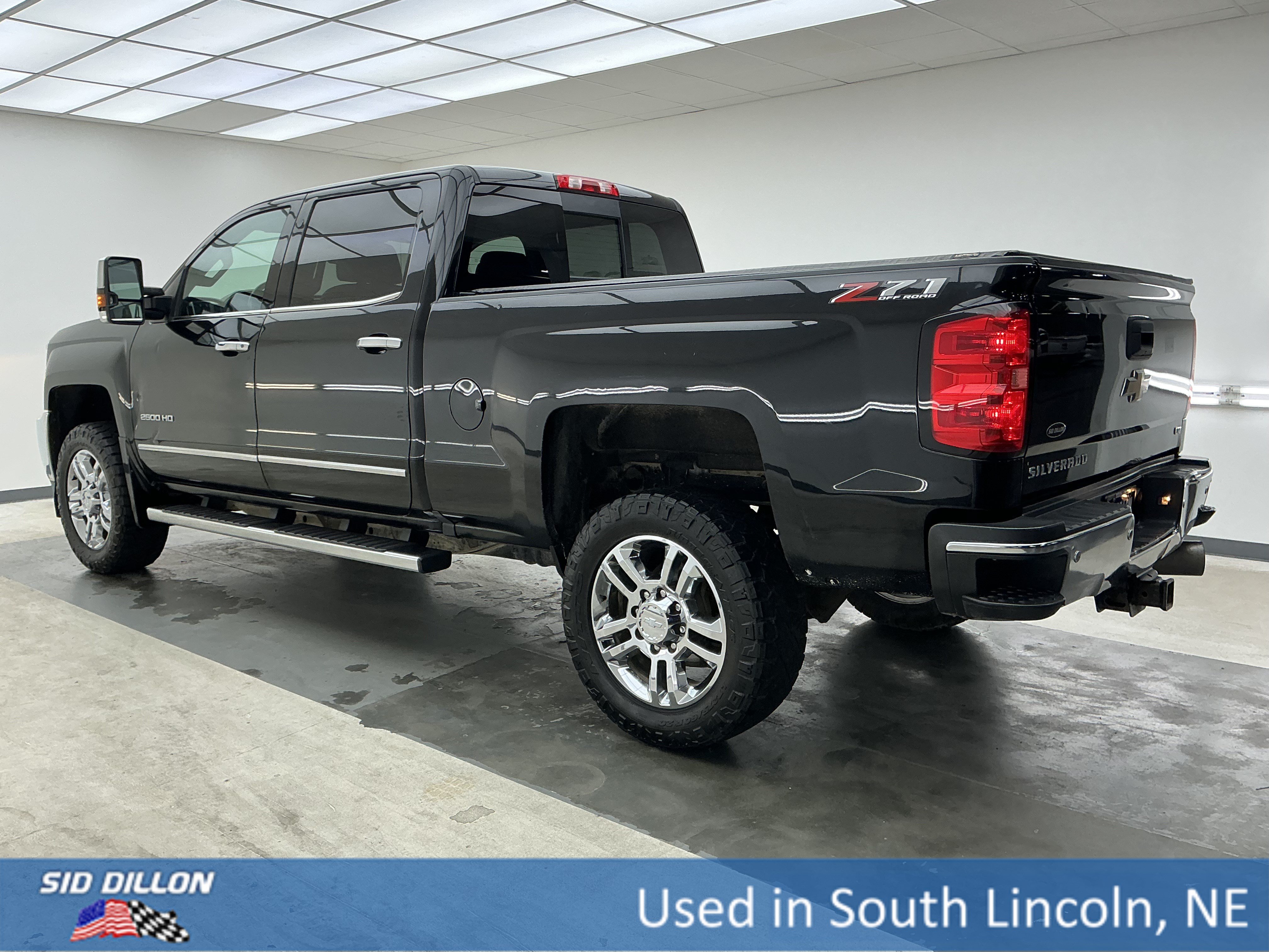 Used 2019 BLACK Chevrolet LTZ image 6