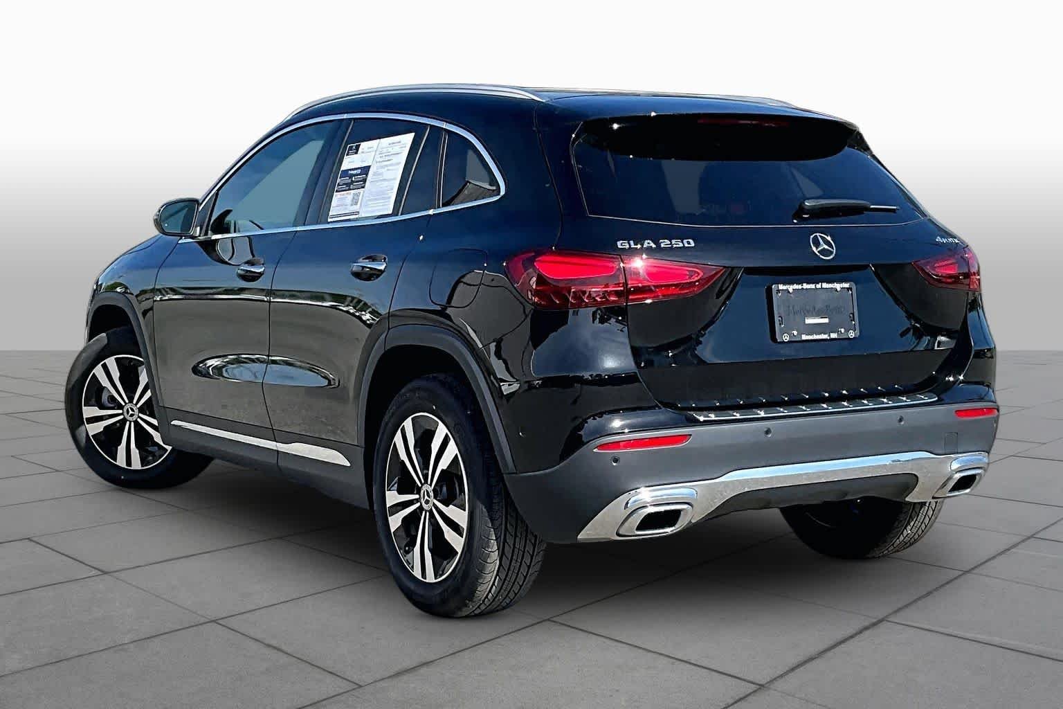 Certified Used 2026 Night Black Mercedes-Benz GLA 250 image 12